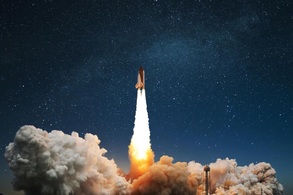 Weltraumbestattung: Rakete startet ins All als Symbol für eine Weltraumbestattung